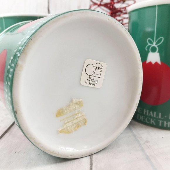 Dept 56 4 Christmas Mugs Deck the Halls Set of Red Ornaments Green Holidays - Picture 2 of 3